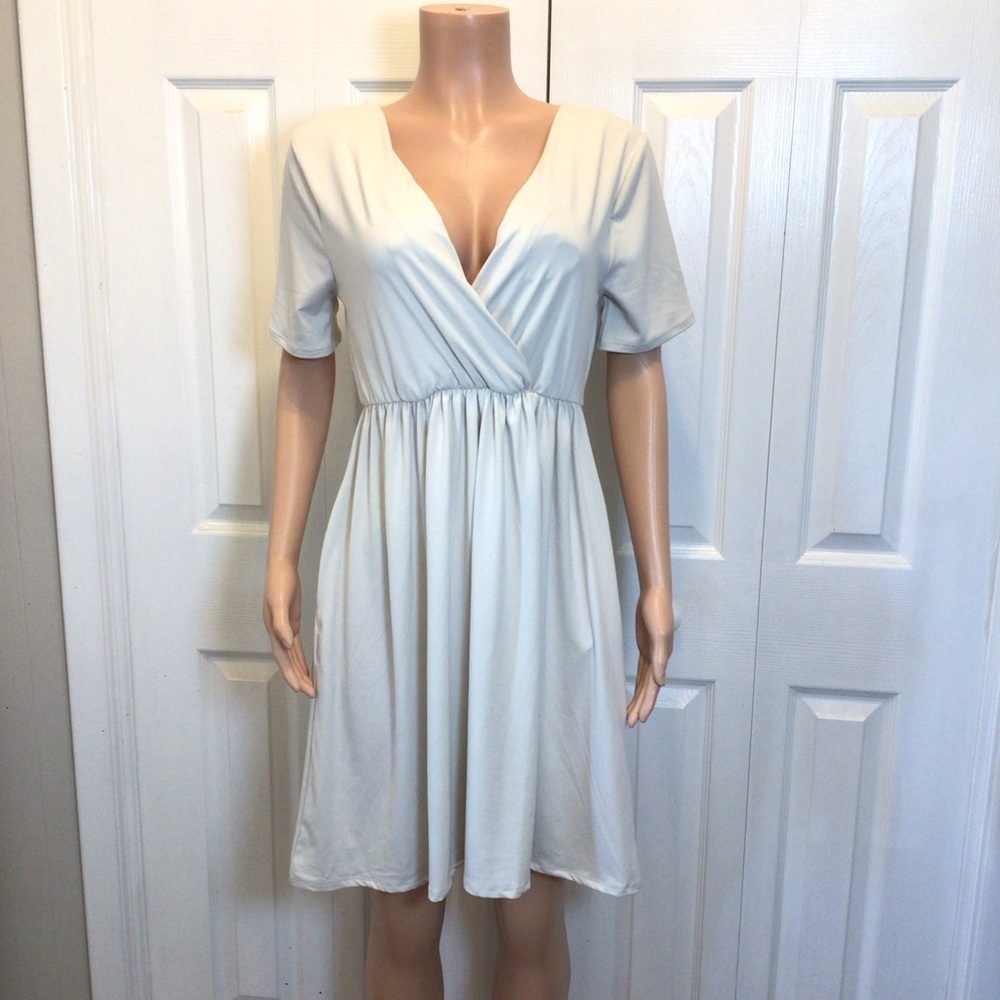 Zenana Off White Short Sleeve Surplice Brushed DTY Buttery Soft Dress Size Large - Picture 3 of 8